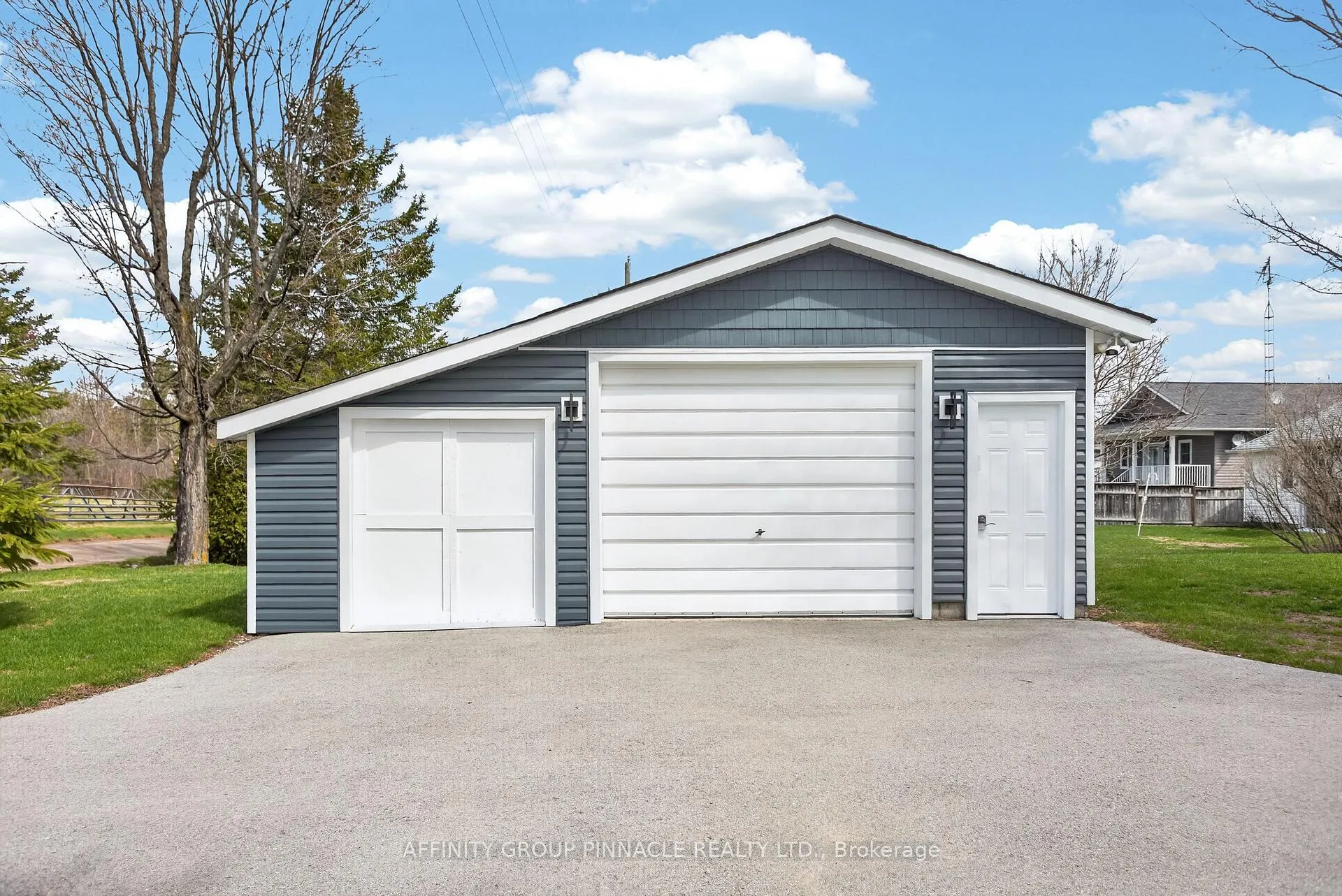 Photo 43 of 73 Admiral Drive, Kawartha Lakes, Fenelon — HOMEH
