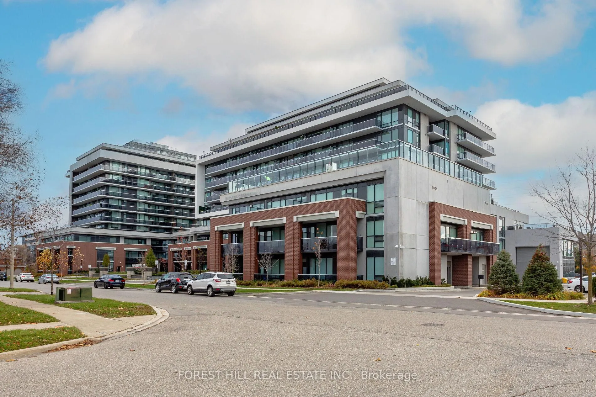 Photo 5 of Unit 701, 4800 Highway 7 Road, Vaughan, East Woodbridge — HOMEH