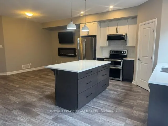 Photo 2 of 58 Vimy Ridge Crescent, Arnprior — HOMEH