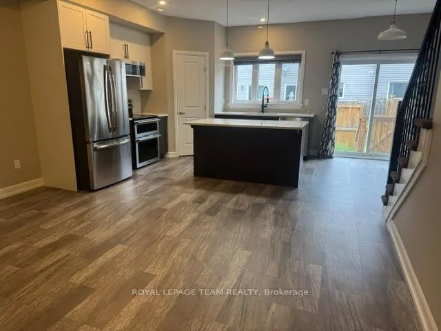 Photo 3 of 58 Vimy Ridge Crescent, Arnprior — HOMEH