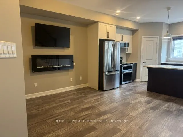 Photo 4 of 58 Vimy Ridge Crescent, Arnprior — HOMEH