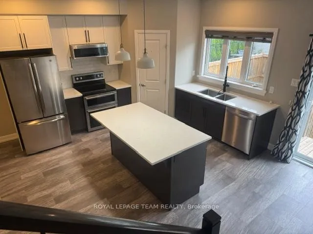 Photo 6 of 58 Vimy Ridge Crescent, Arnprior — HOMEH