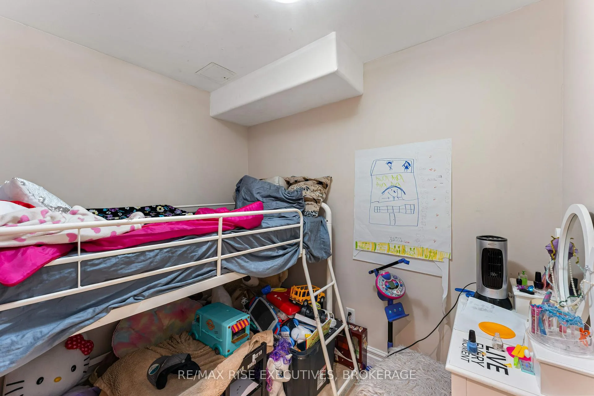 Photo 29 of 639 Walters Street, Kingston, Kingston East (Incl Barret Crt) — HOMEH