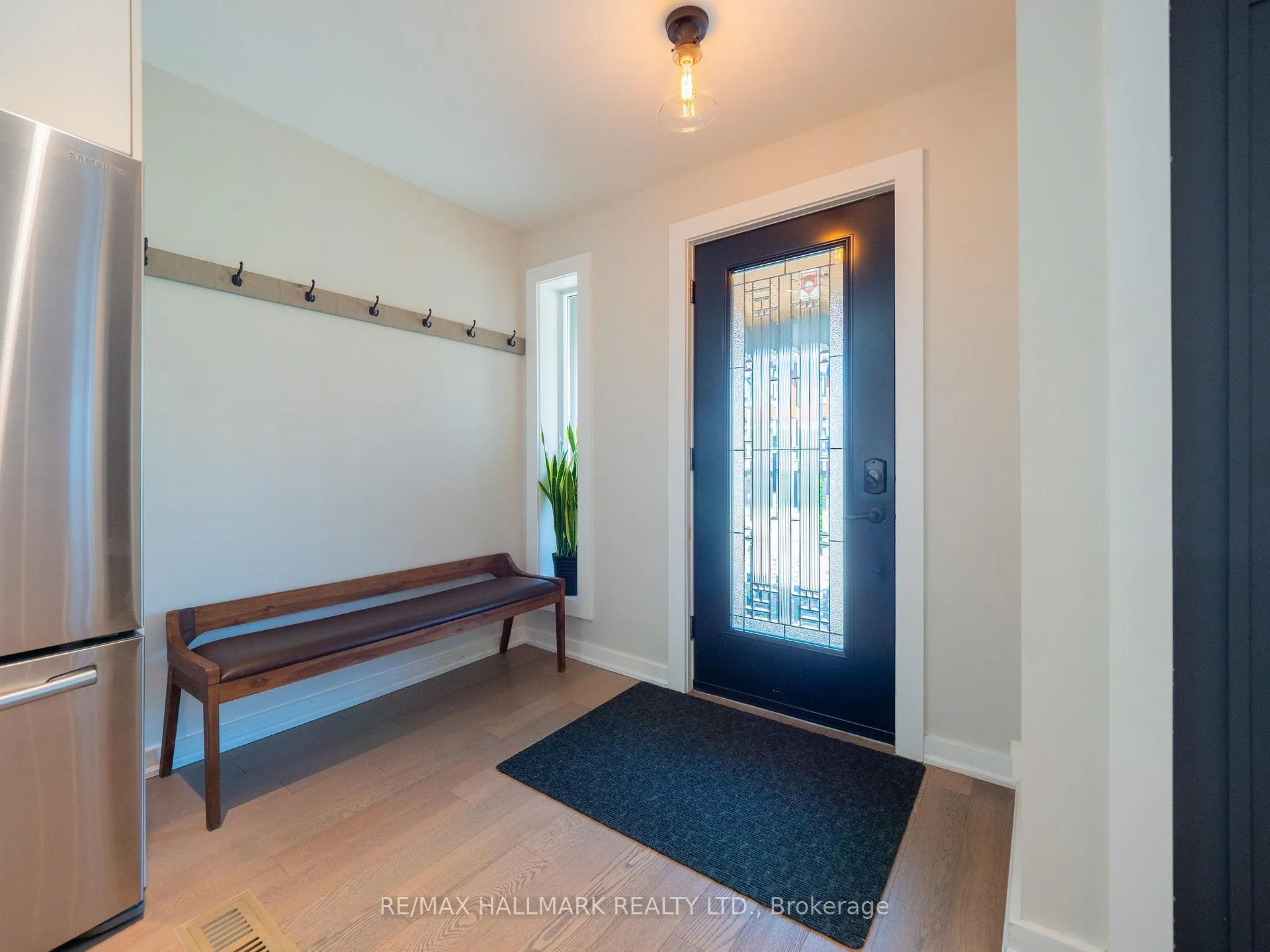 Photo 3 of 333 Monarch Park Avenue, Toronto, Danforth Village-East York — HOMEH