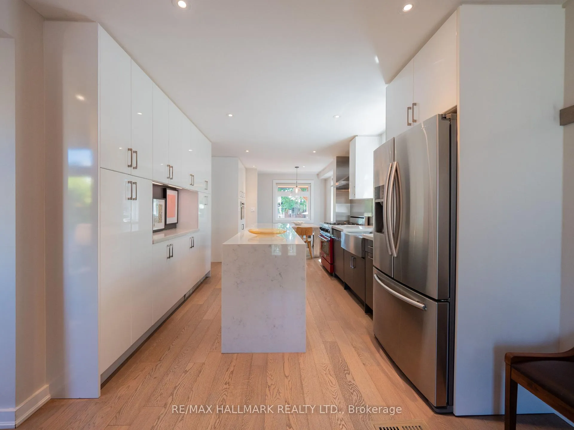 Photo 4 of 333 Monarch Park Avenue, Toronto, Danforth Village-East York — HOMEH