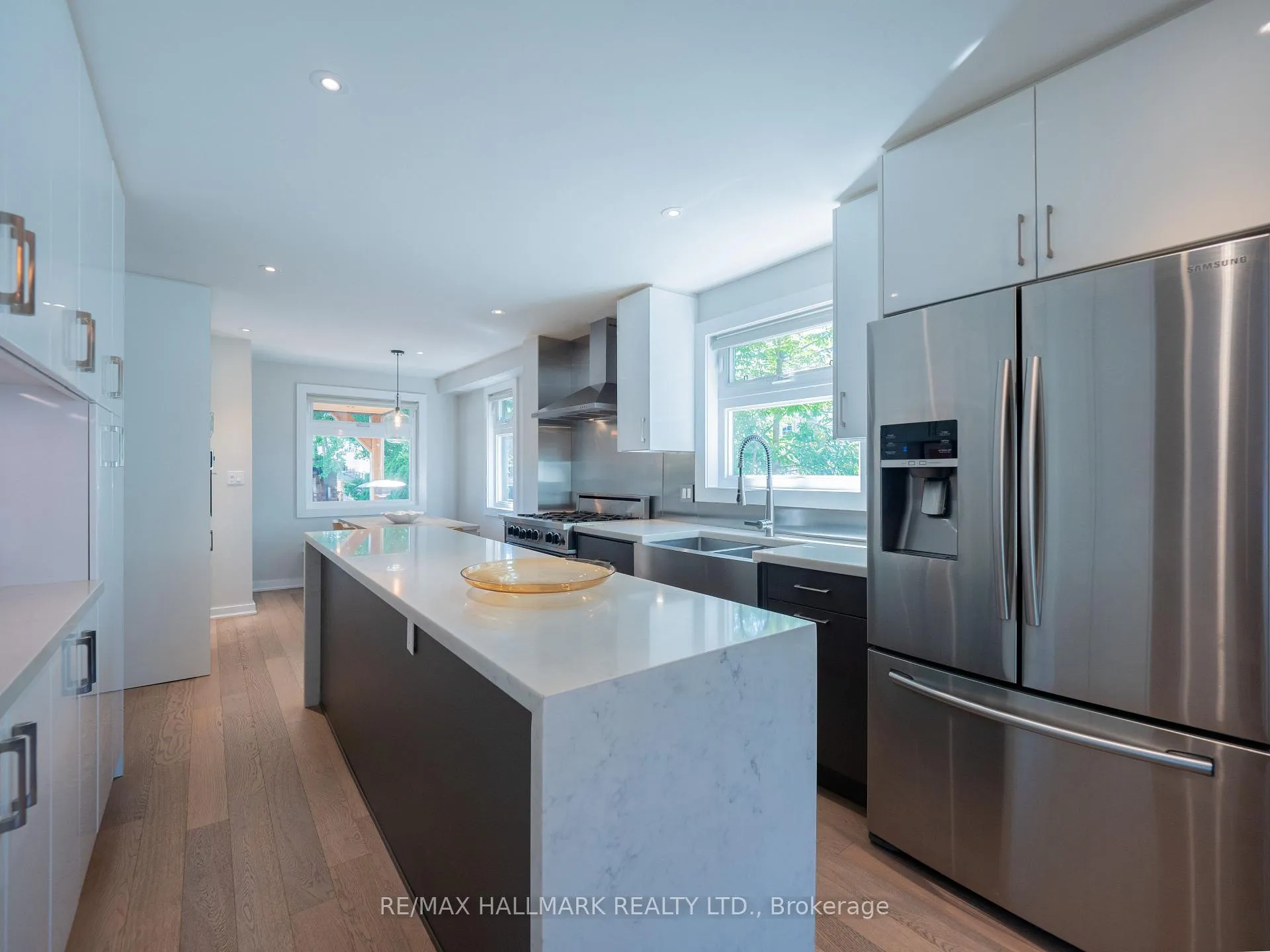 Photo 5 of 333 Monarch Park Avenue, Toronto, Danforth Village-East York — HOMEH