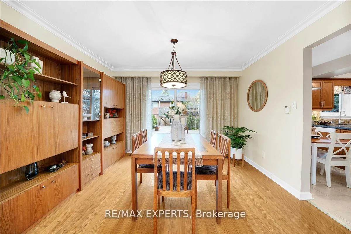 Photo 9 of 239 Mill Road, Etobicoke, Markland Wood — HOMEH