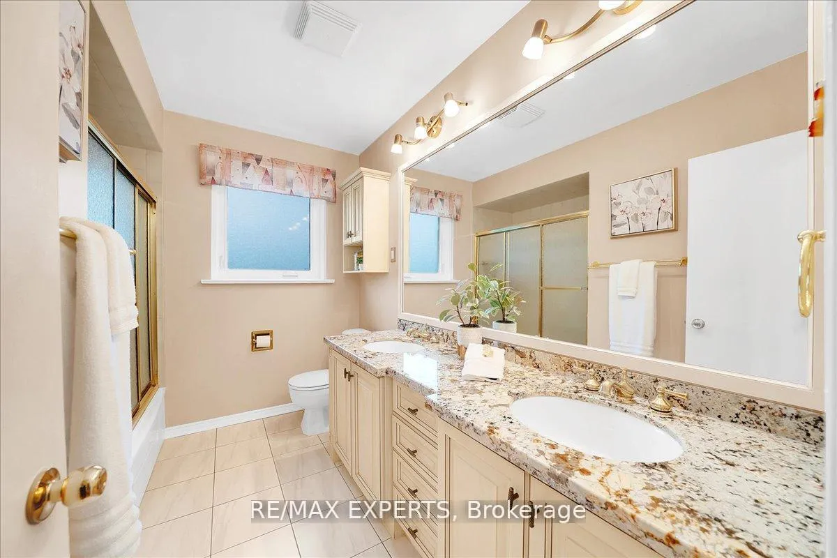 Photo 25 of 239 Mill Road, Etobicoke, Markland Wood — HOMEH