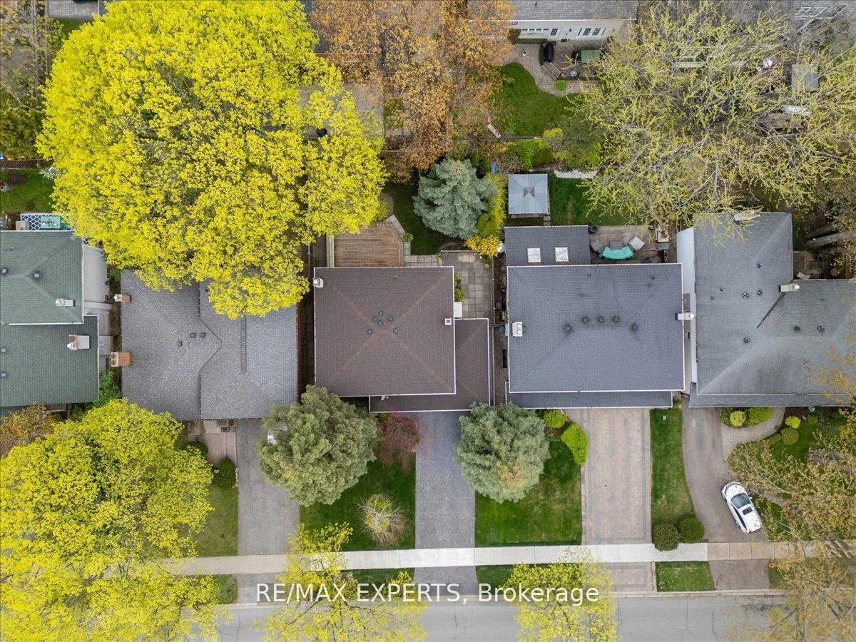 Photo 44 of 239 Mill Road, Etobicoke, Markland Wood — HOMEH