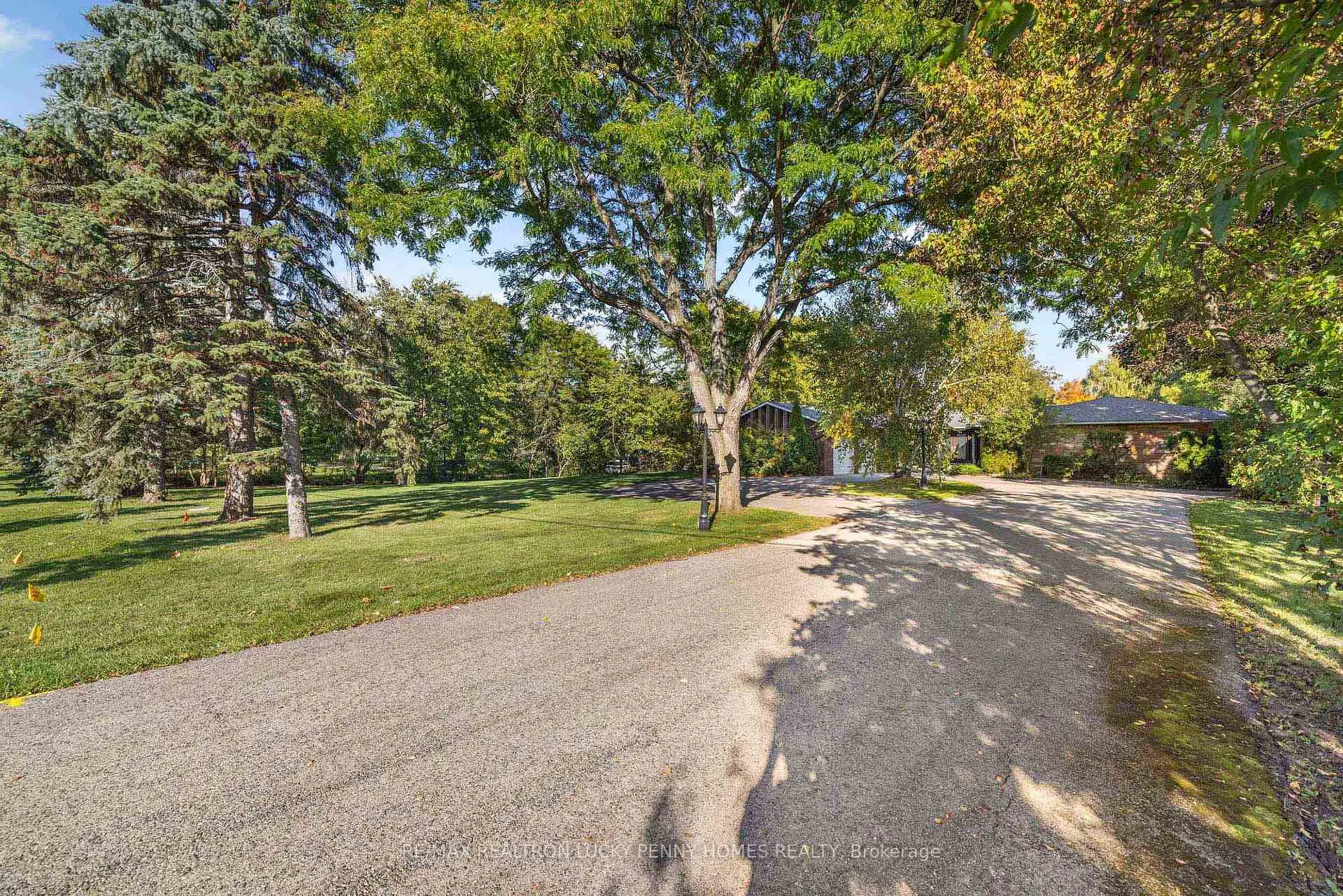 Photo 36 of 9799 Warden Avenue, Markham, Devil's Elbow — HOMEH