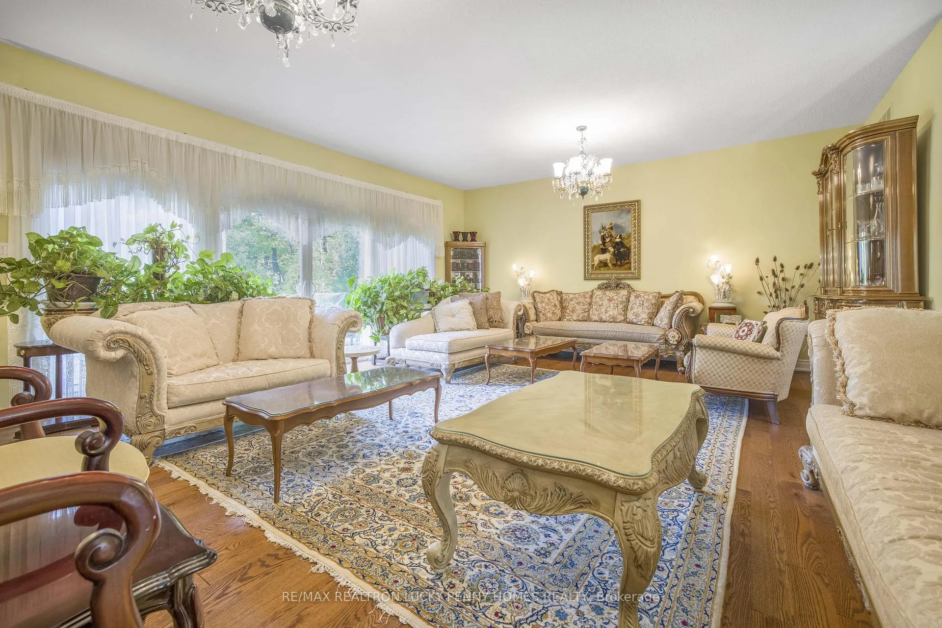 Photo 8 of 9799 Warden Avenue, Markham, Devil's Elbow — HOMEH