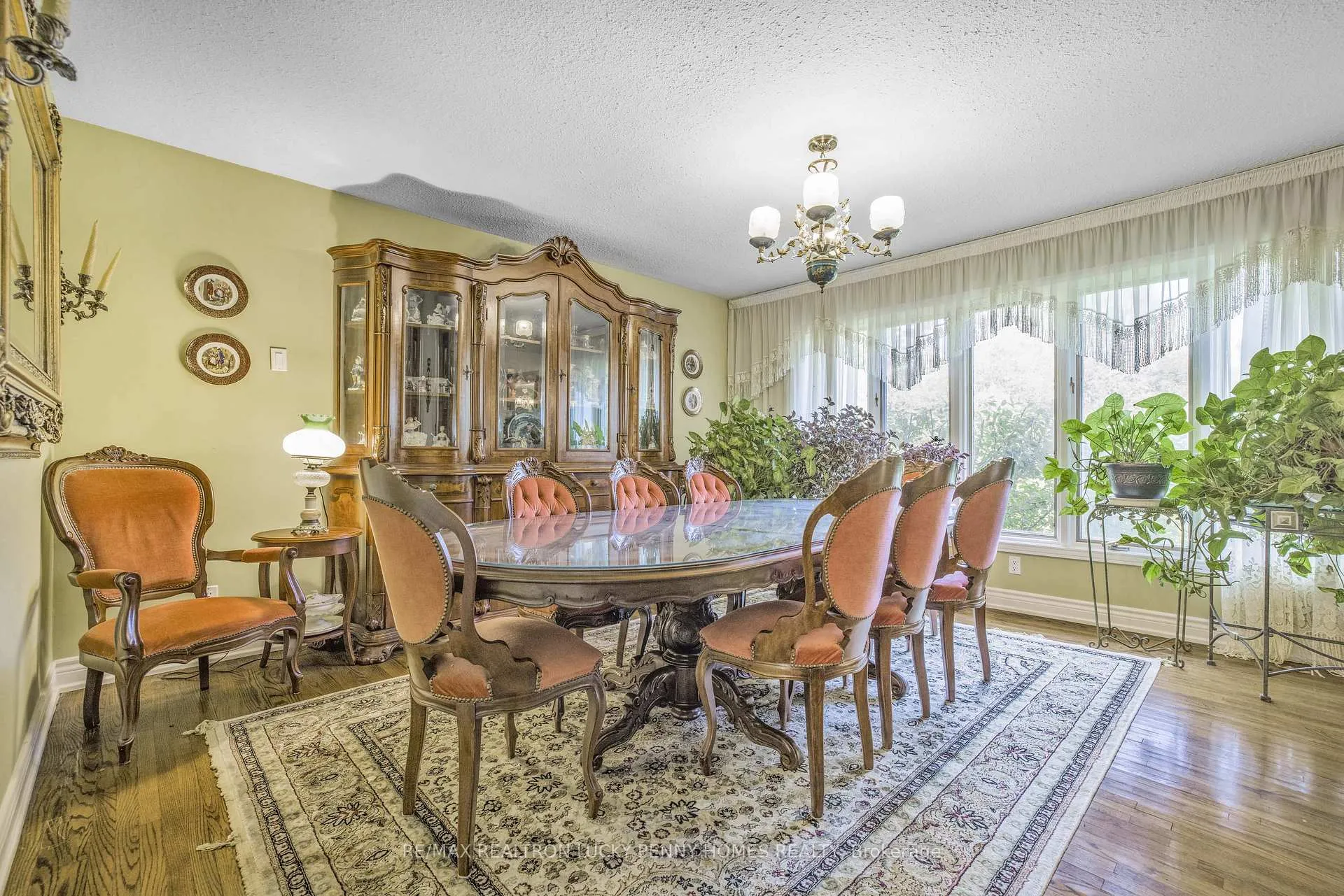 Photo 9 of 9799 Warden Avenue, Markham, Devil's Elbow — HOMEH
