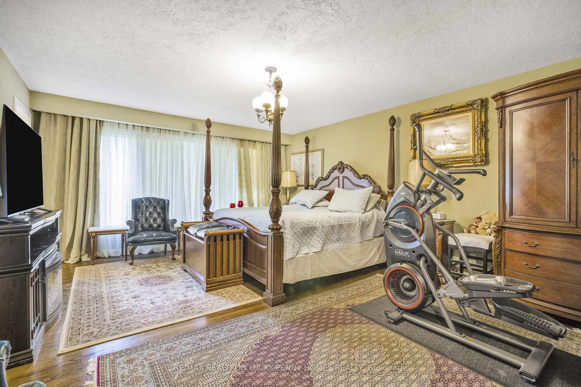 Photo 18 of 9799 Warden Avenue, Markham, Devil's Elbow — HOMEH