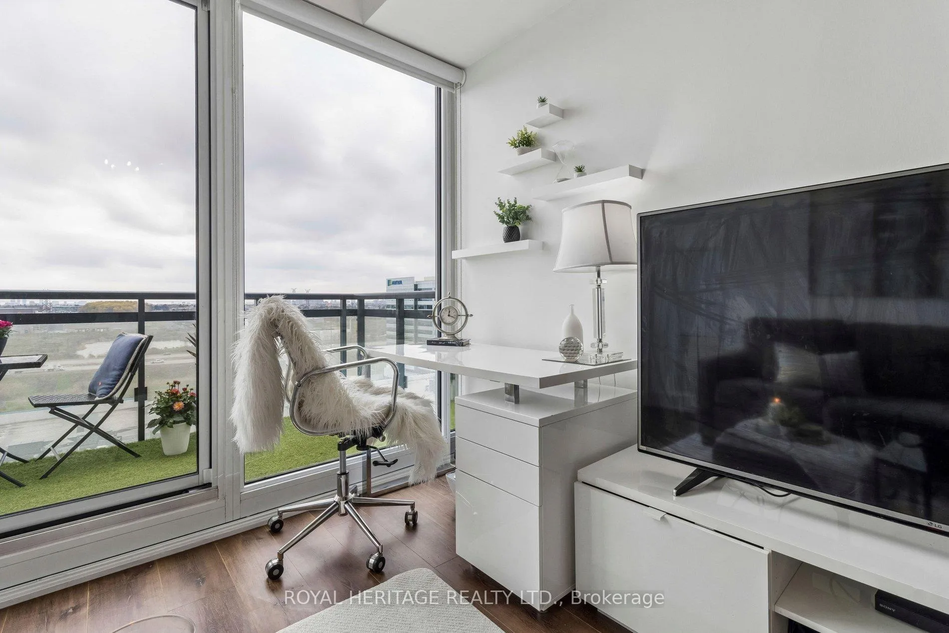 Photo 8 of Unit 1212, 180 Enterprise Boulevard, Markham, Unionville — HOMEH