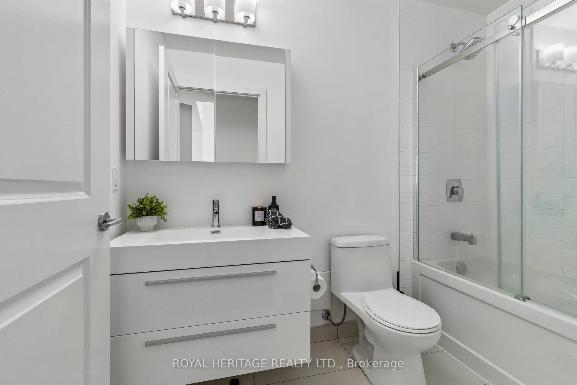 Photo 24 of Unit 1212, 180 Enterprise Boulevard, Markham, Unionville — HOMEH
