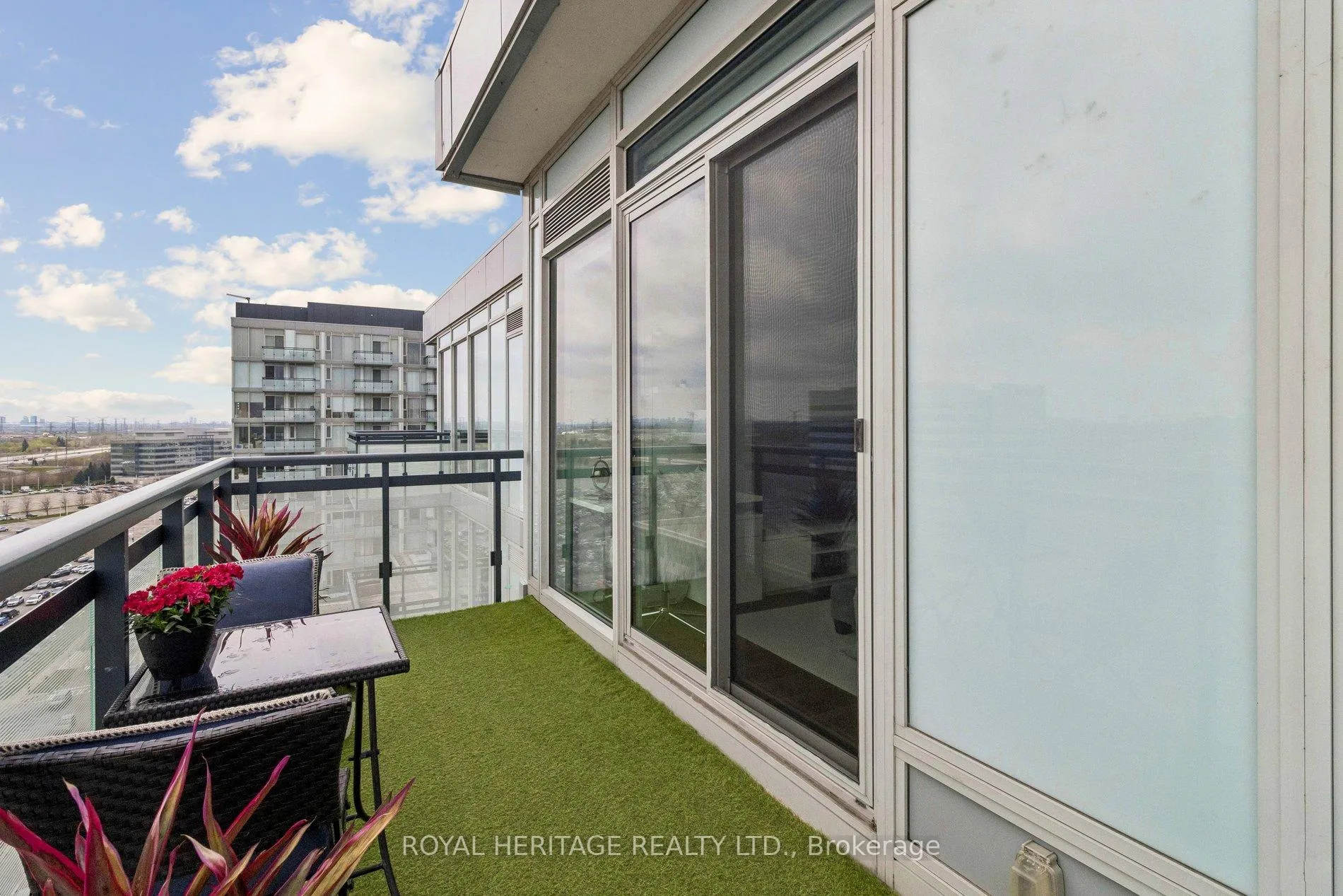 Photo 32 of Unit 1212, 180 Enterprise Boulevard, Markham, Unionville — HOMEH