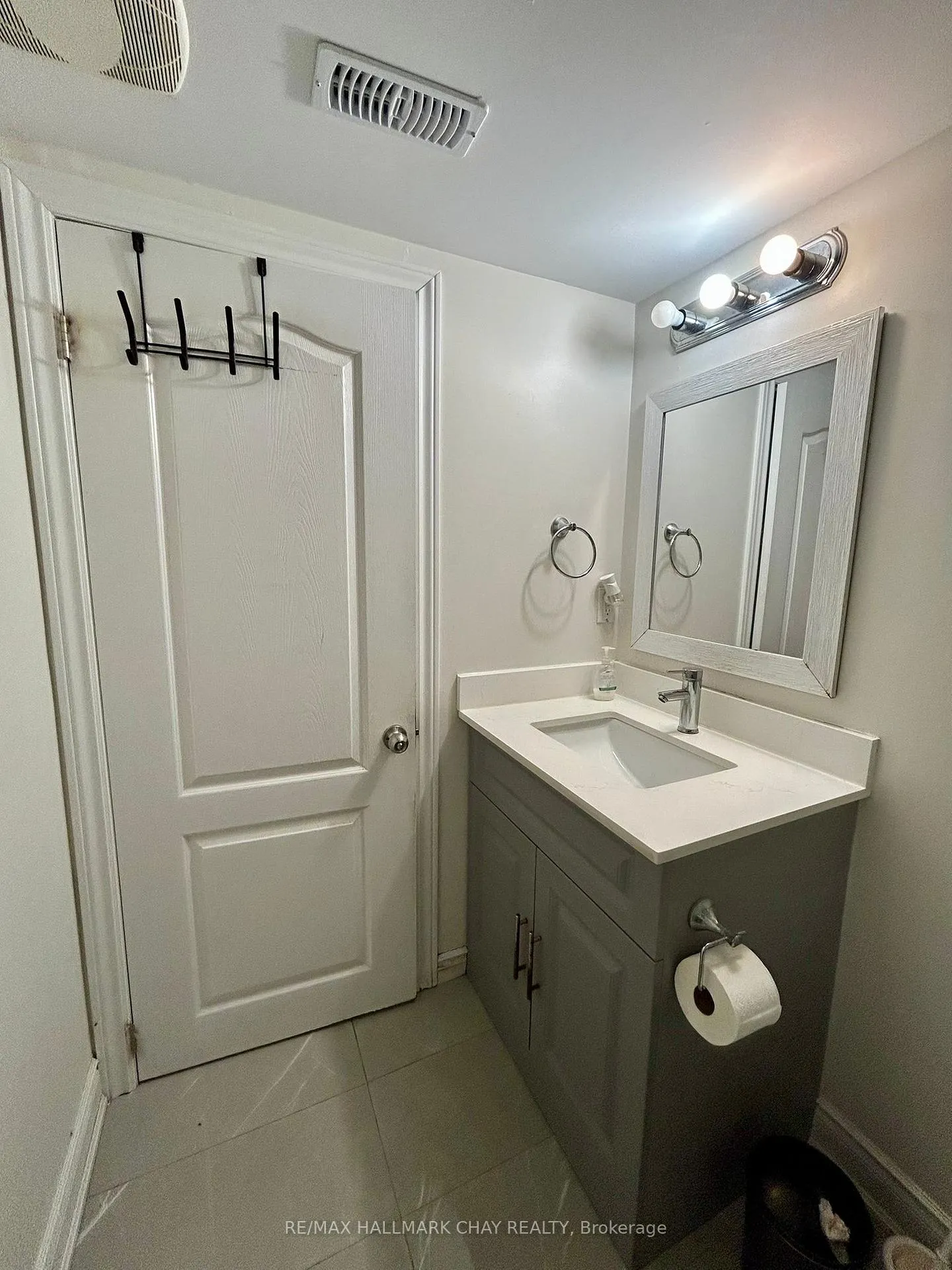 Photo 10 of Unit Basement, 15205 Danby Road, Halton Hills, Georgetown — HOMEH