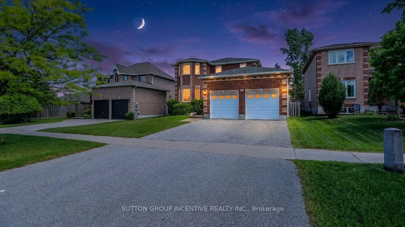 Photo 3 of 176 Hurst Drive, Barrie, Bayshore — HOMEH