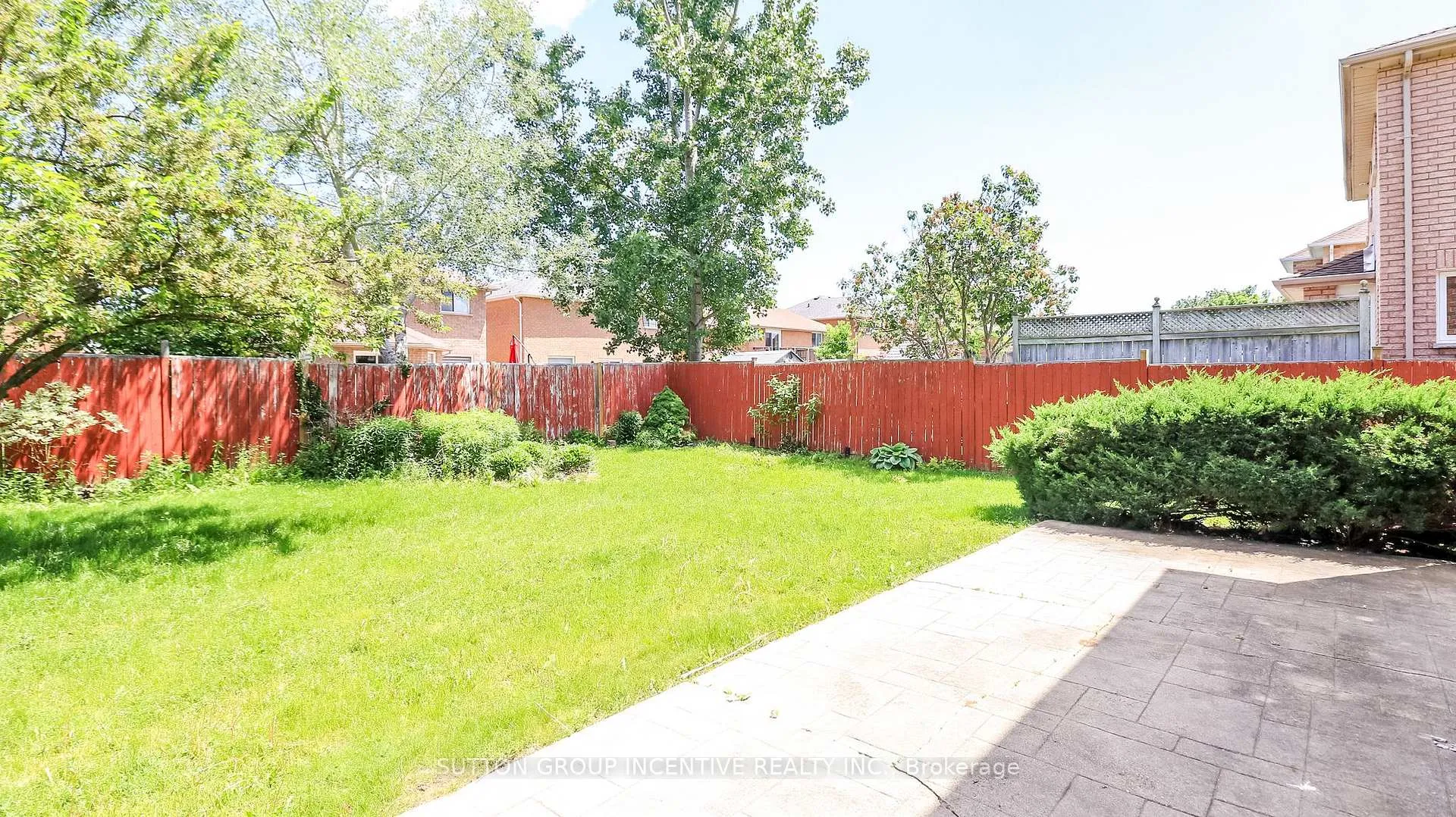 Photo 5 of 176 Hurst Drive, Barrie, Bayshore — HOMEH