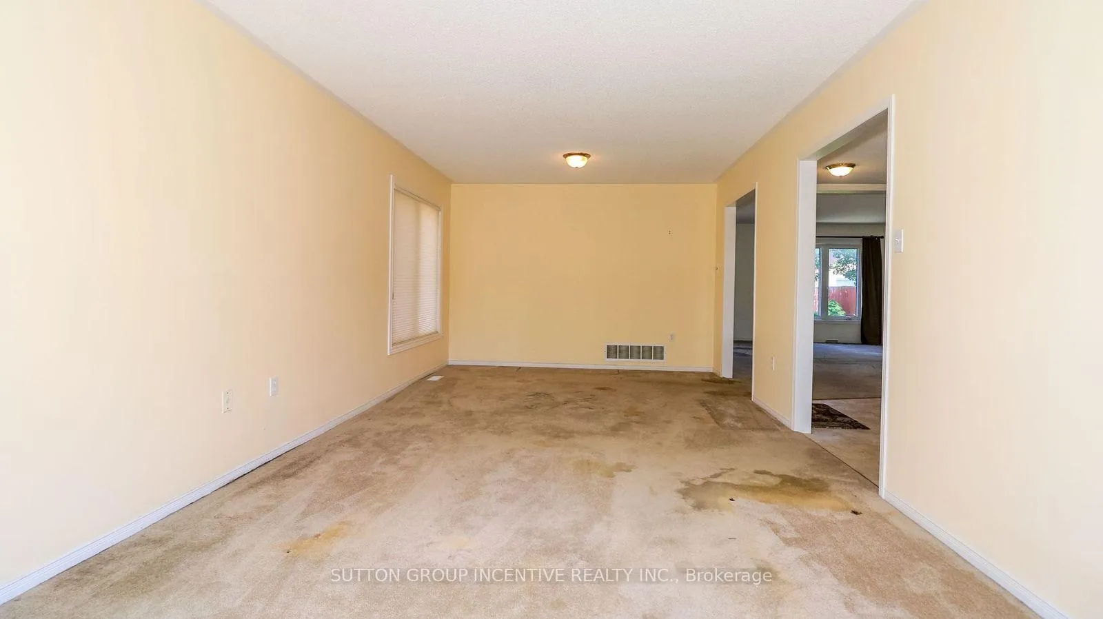 Photo 9 of 176 Hurst Drive, Barrie, Bayshore — HOMEH
