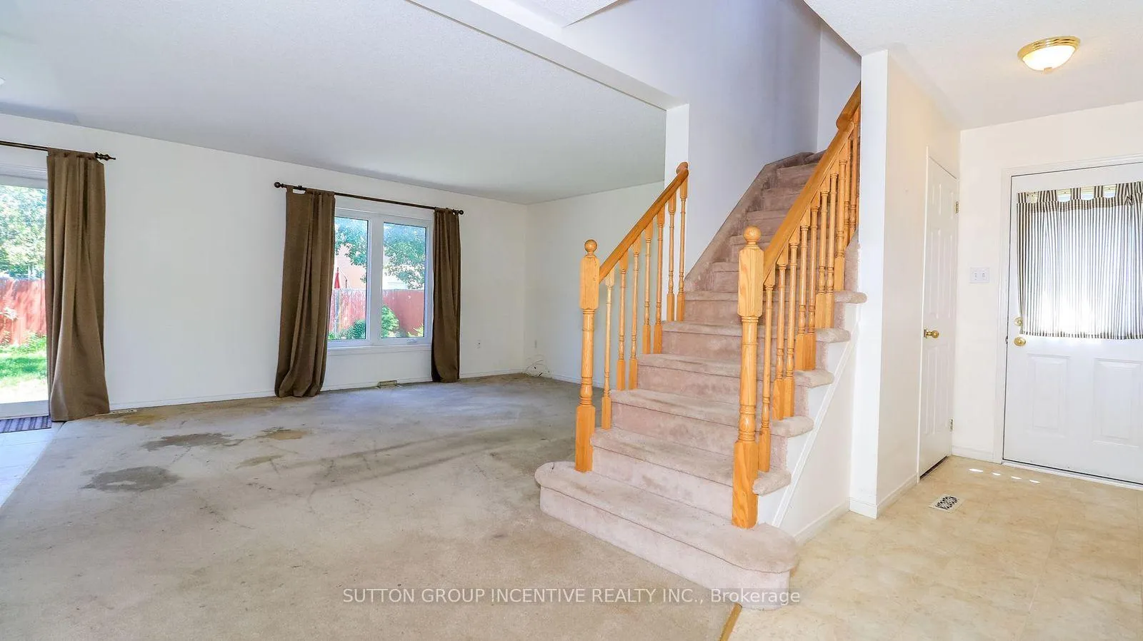Photo 10 of 176 Hurst Drive, Barrie, Bayshore — HOMEH