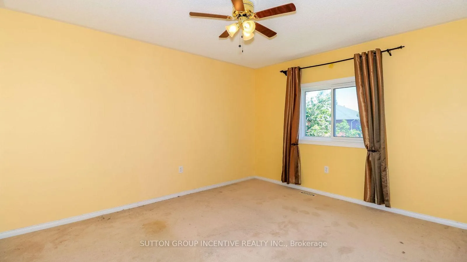 Photo 23 of 176 Hurst Drive, Barrie, Bayshore — HOMEH