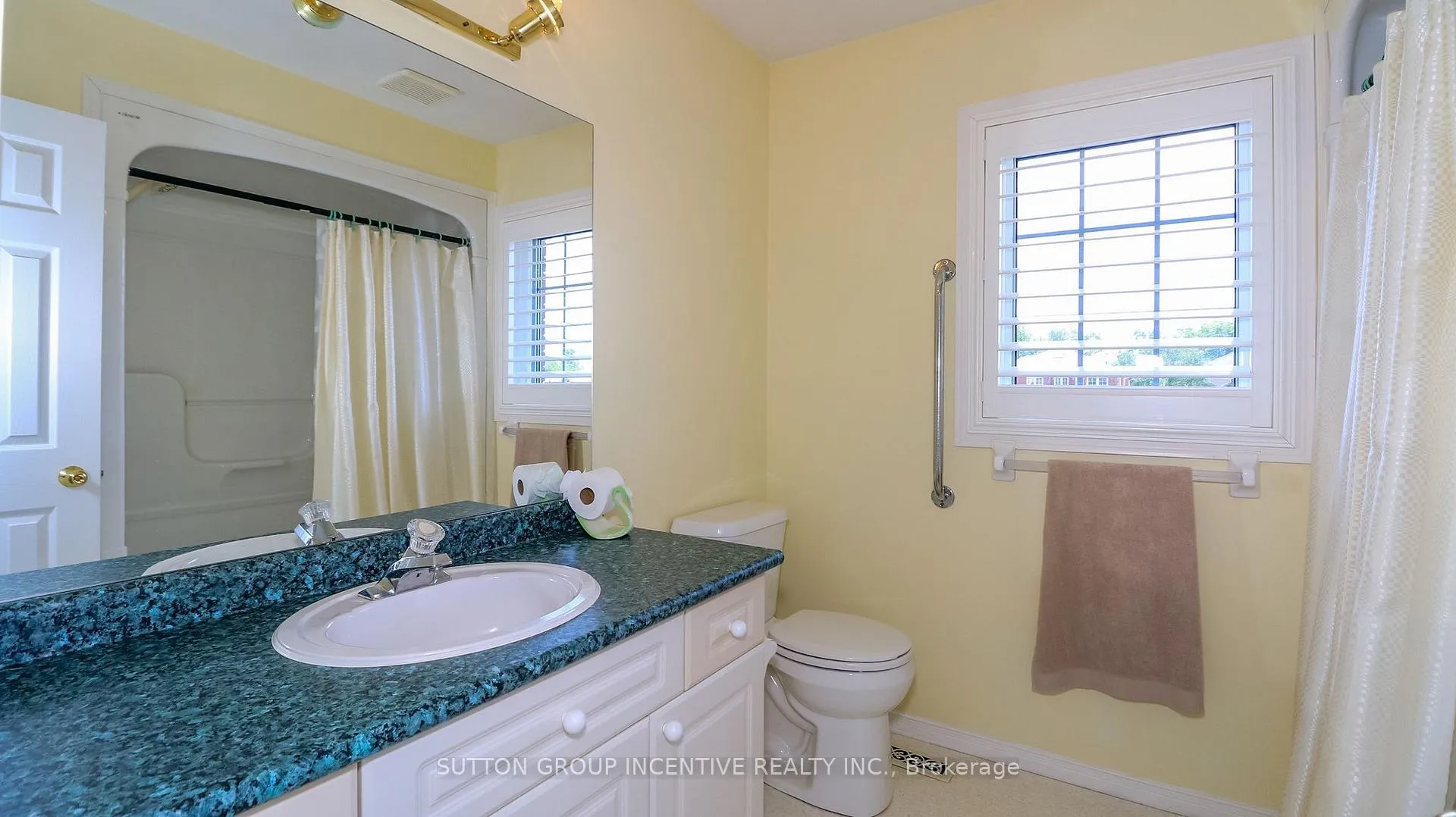 Photo 25 of 176 Hurst Drive, Barrie, Bayshore — HOMEH