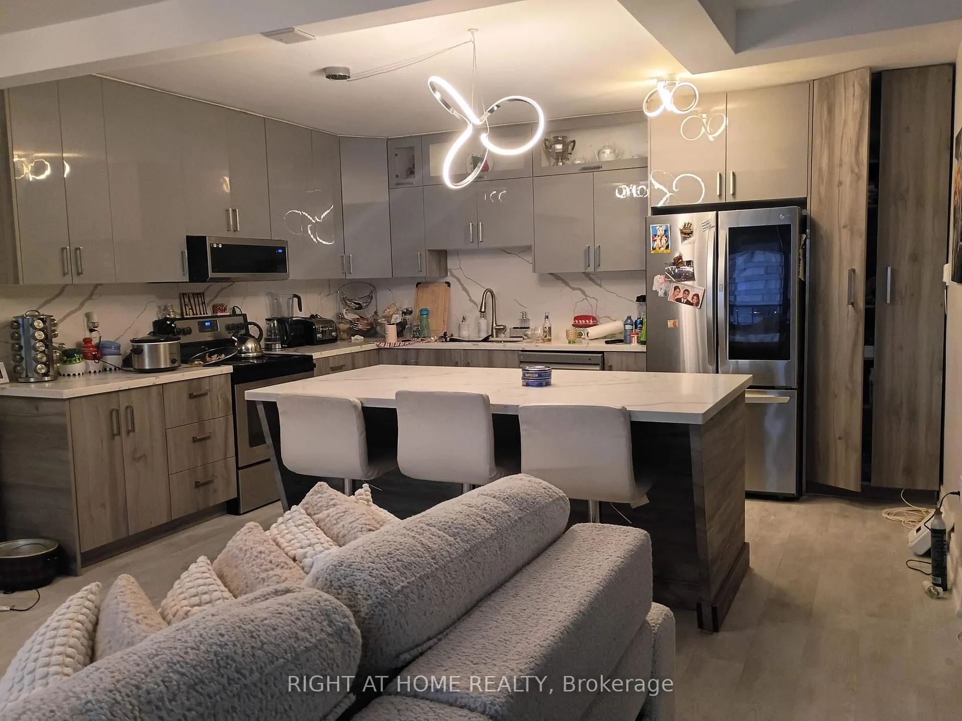 Photo 1 of Unit 2407, 33 Harbour Square, Toronto, Waterfront Communities — HOMEH