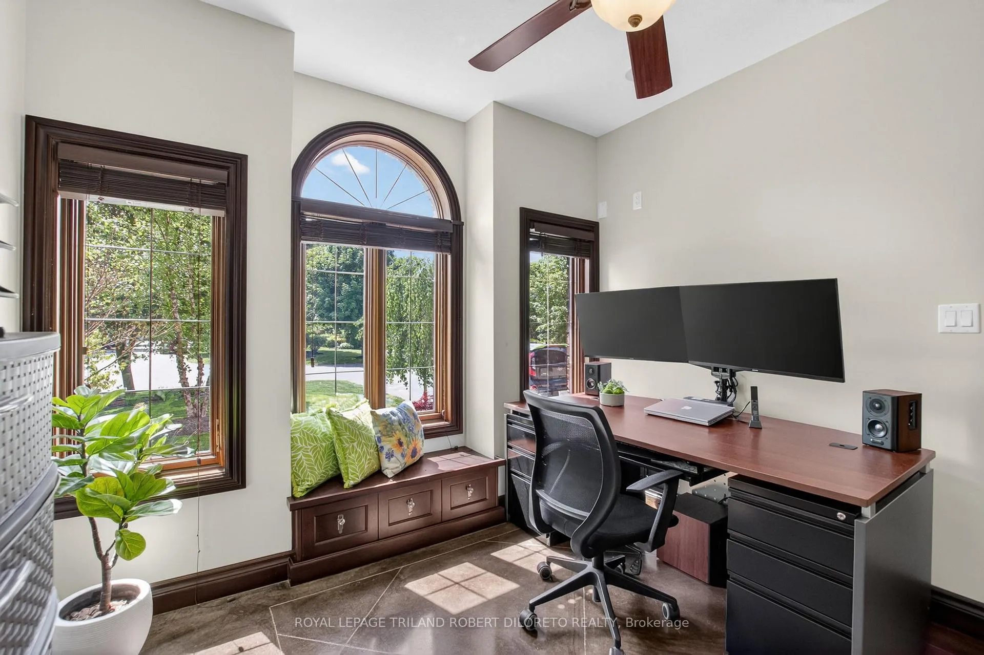 Photo 8 of 103 Union Avenue, Middlesex Centre, Komoka — HOMEH