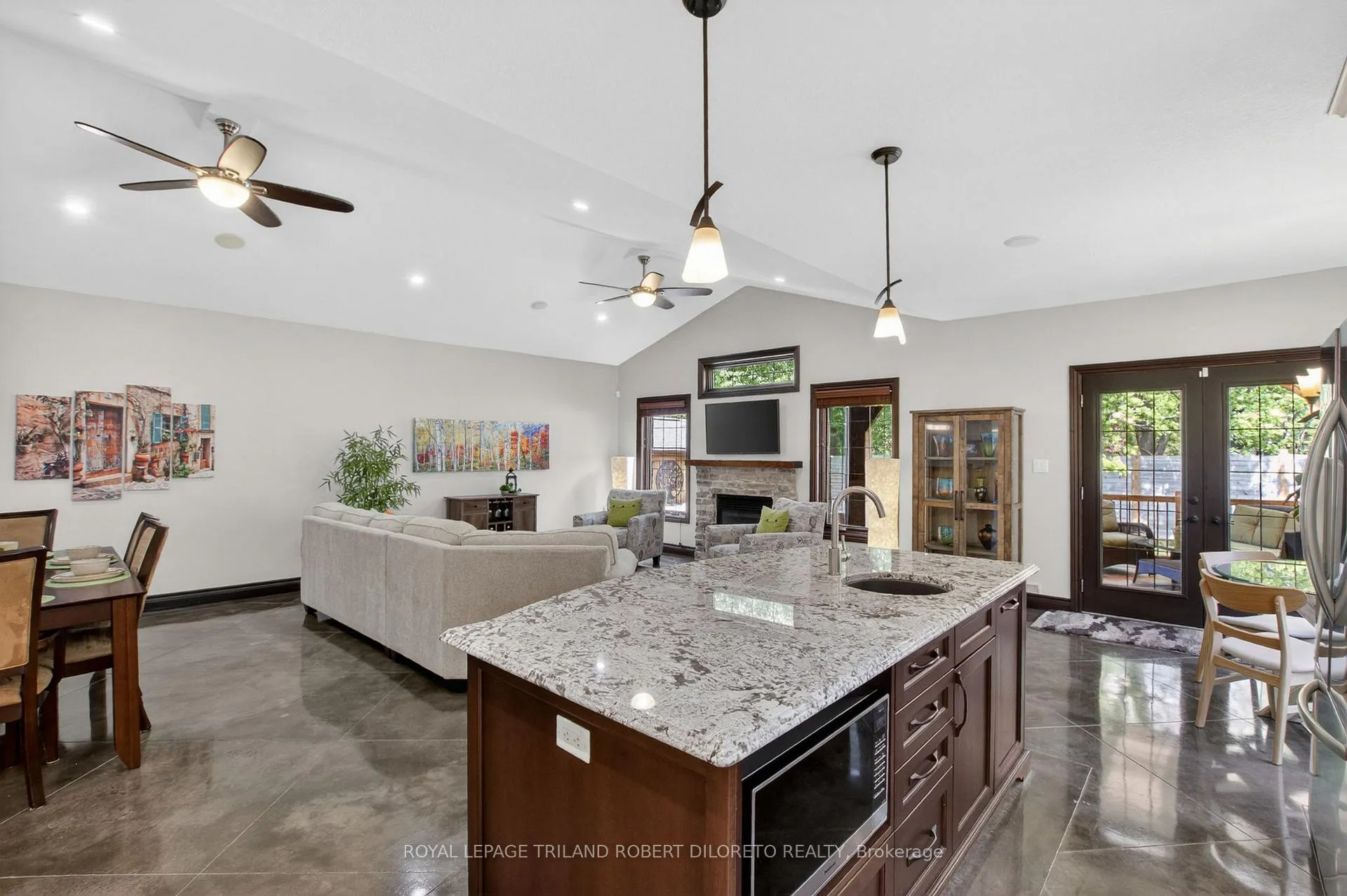 Photo 17 of 103 Union Avenue, Middlesex Centre, Komoka — HOMEH