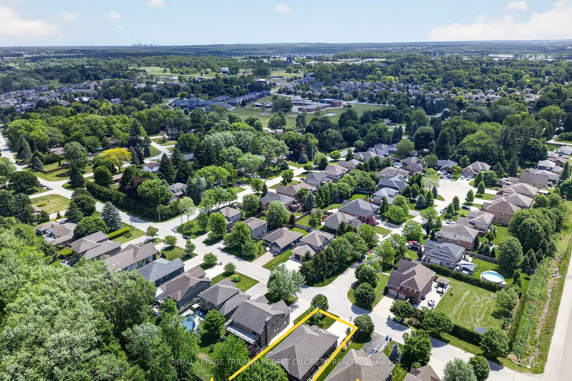 Photo 42 of 103 Union Avenue, Middlesex Centre, Komoka — HOMEH