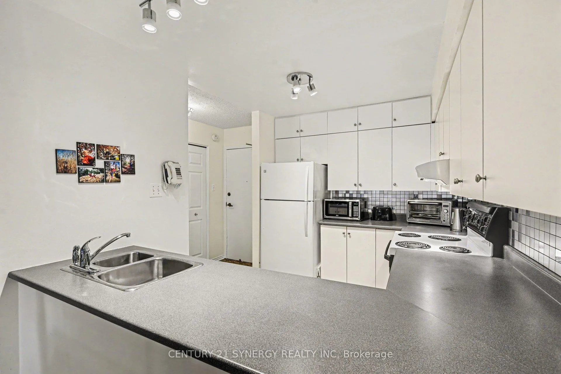 Photo 11 of Unit 108, 61 Jack Crescent, Arnprior — HOMEH