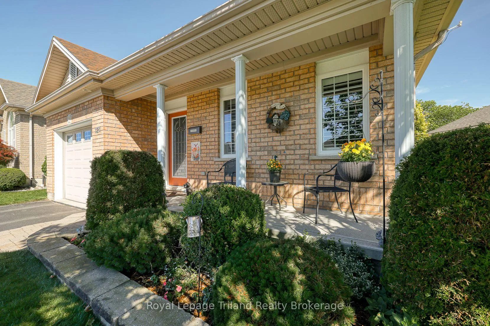 Photo 4 of 121 Weston Drive, Tillsonburg — HOMEH