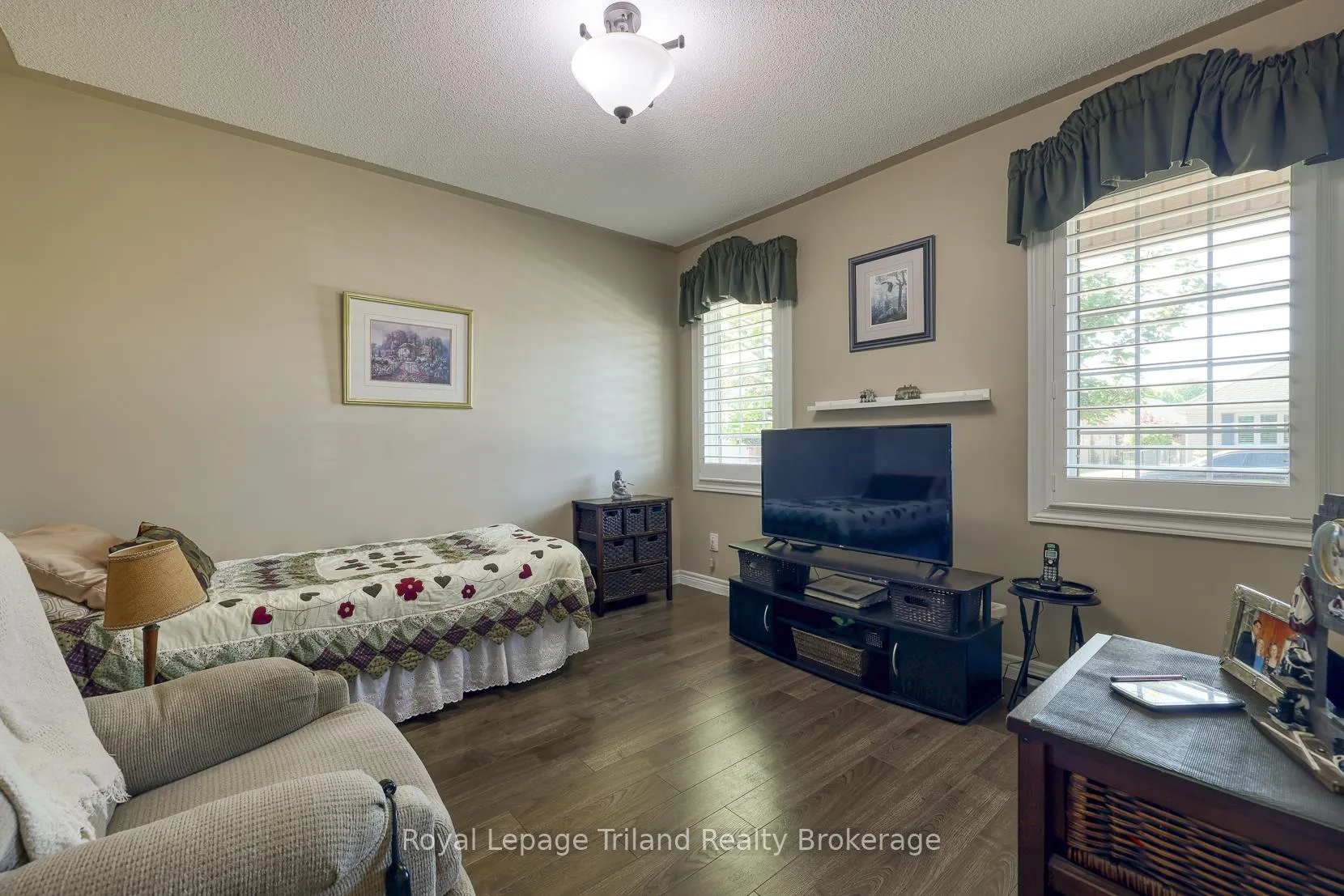 Photo 6 of 121 Weston Drive, Tillsonburg — HOMEH