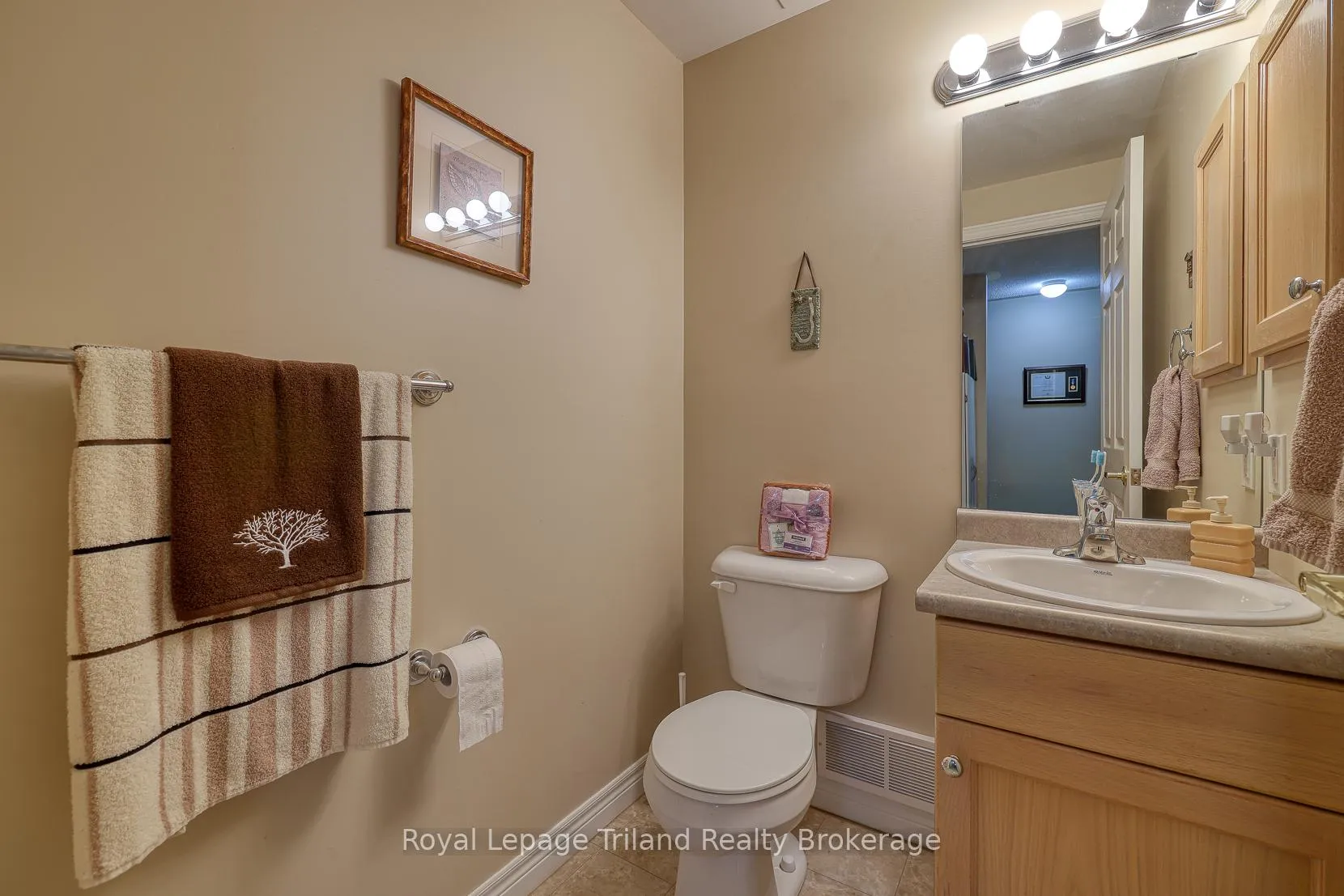 Photo 25 of 121 Weston Drive, Tillsonburg — HOMEH
