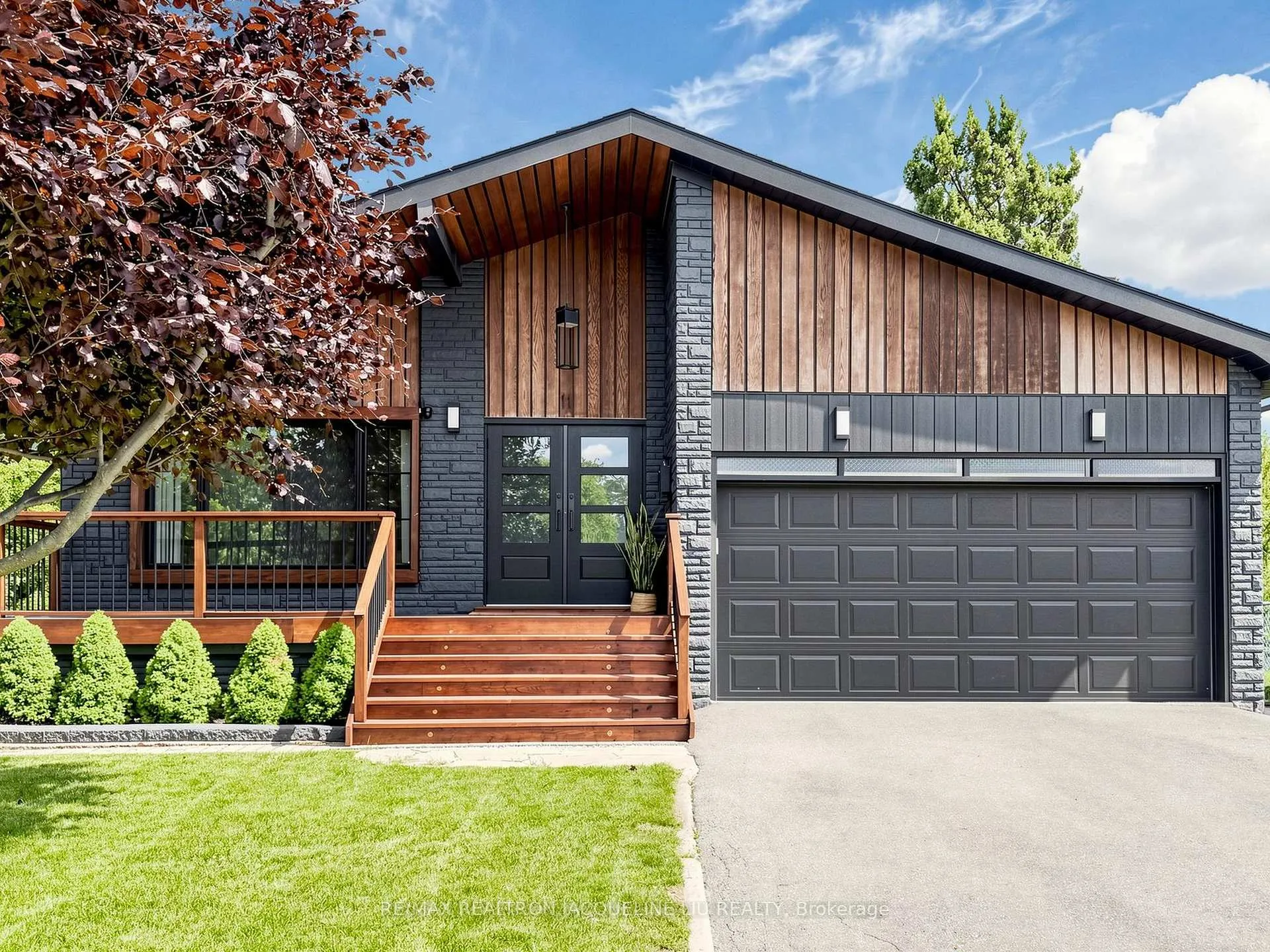 Photo 1 of 11 Kamloops Drive, North York, Pleasant View — HOMEH
