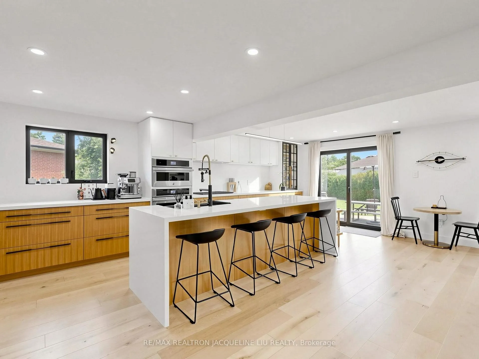 Photo 15 of 11 Kamloops Drive, North York, Pleasant View — HOMEH