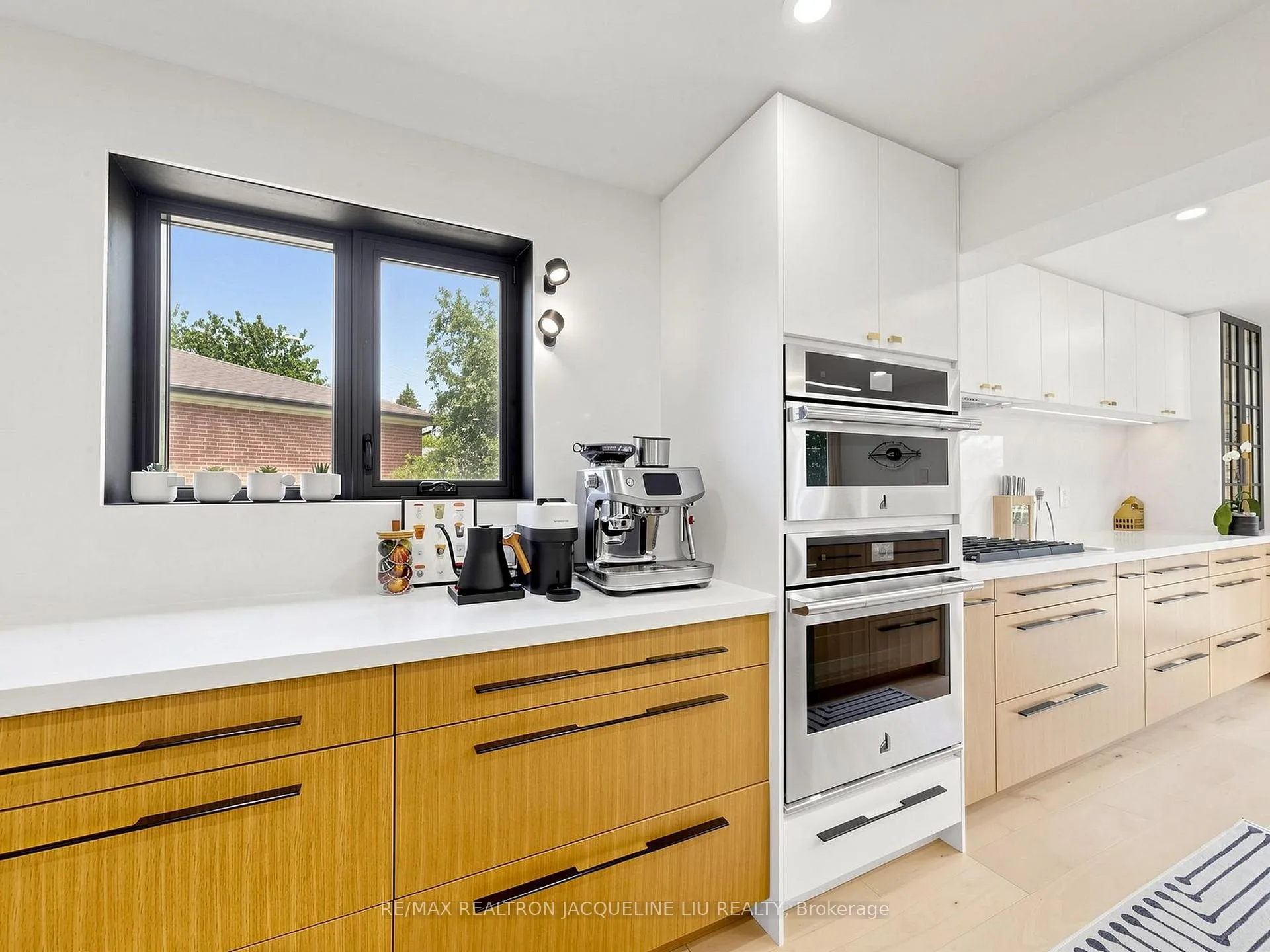 Photo 17 of 11 Kamloops Drive, North York, Pleasant View — HOMEH
