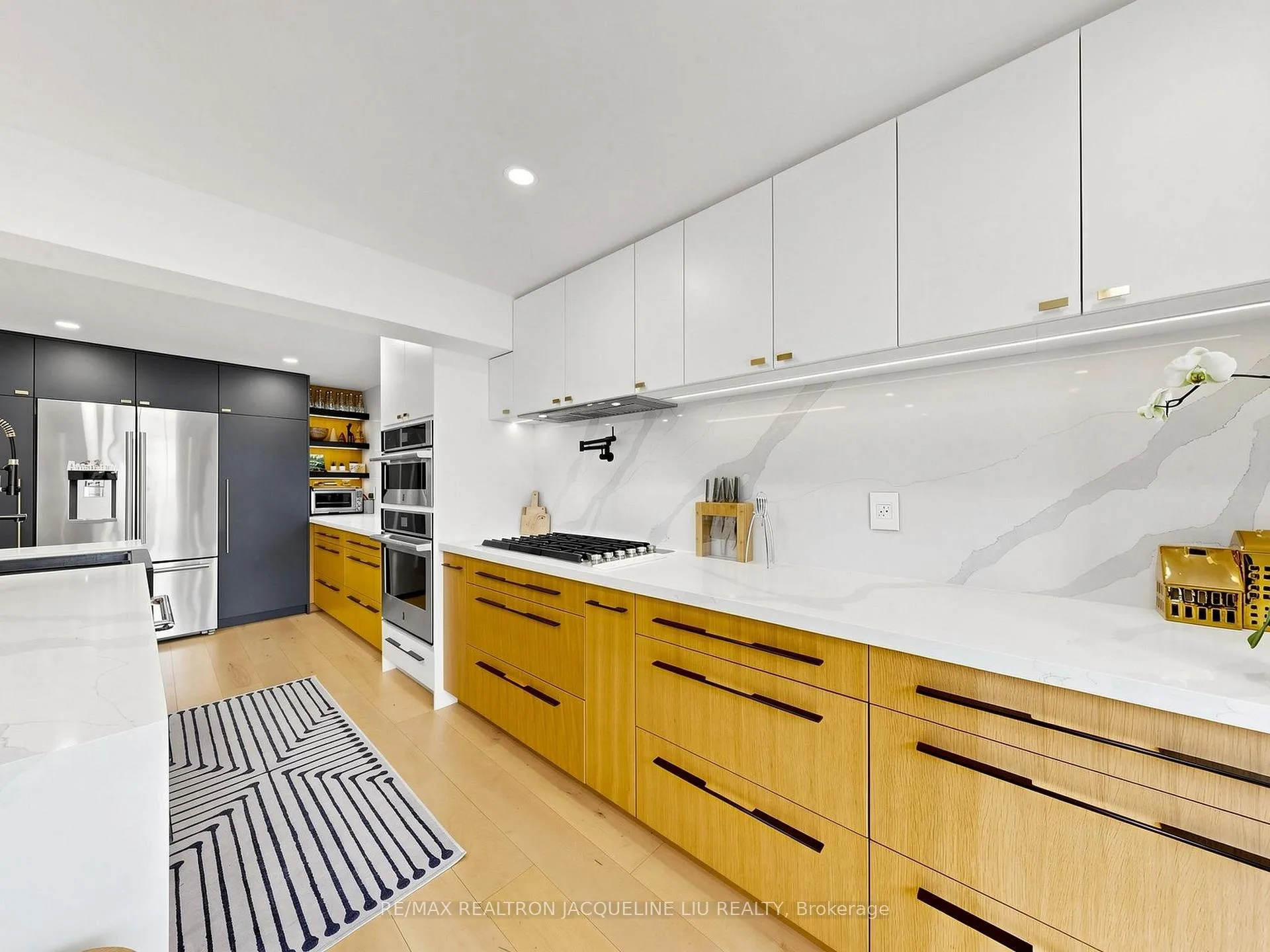 Photo 18 of 11 Kamloops Drive, North York, Pleasant View — HOMEH