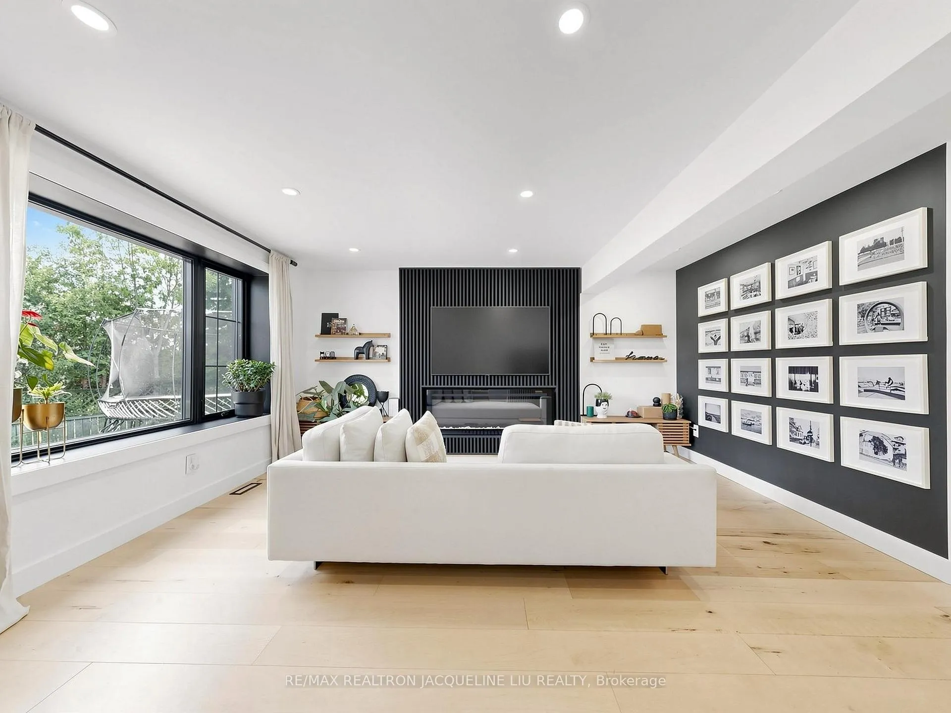 Photo 23 of 11 Kamloops Drive, North York, Pleasant View — HOMEH