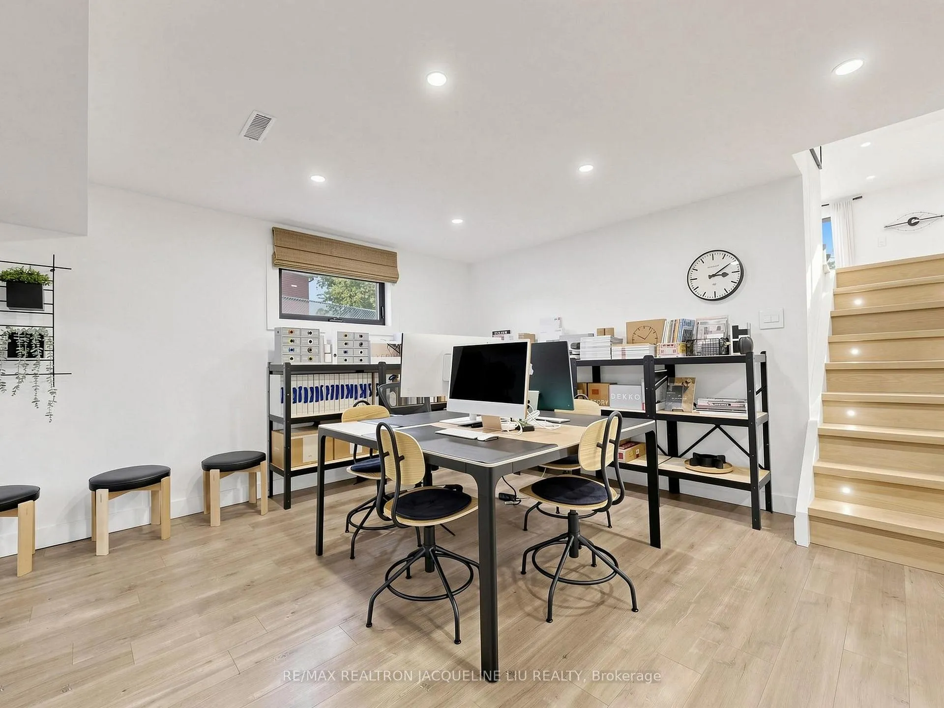 Photo 33 of 11 Kamloops Drive, North York, Pleasant View — HOMEH