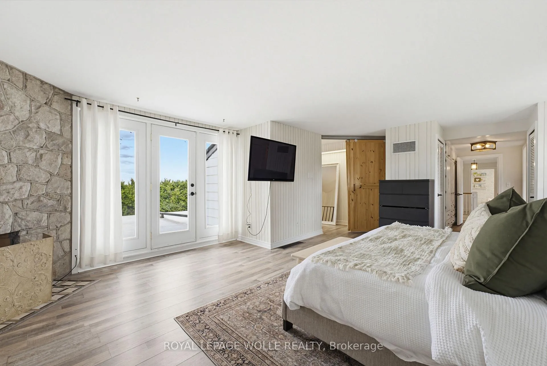 Photo 23 of 3623 Nafziger Road, Wellesley — HOMEH