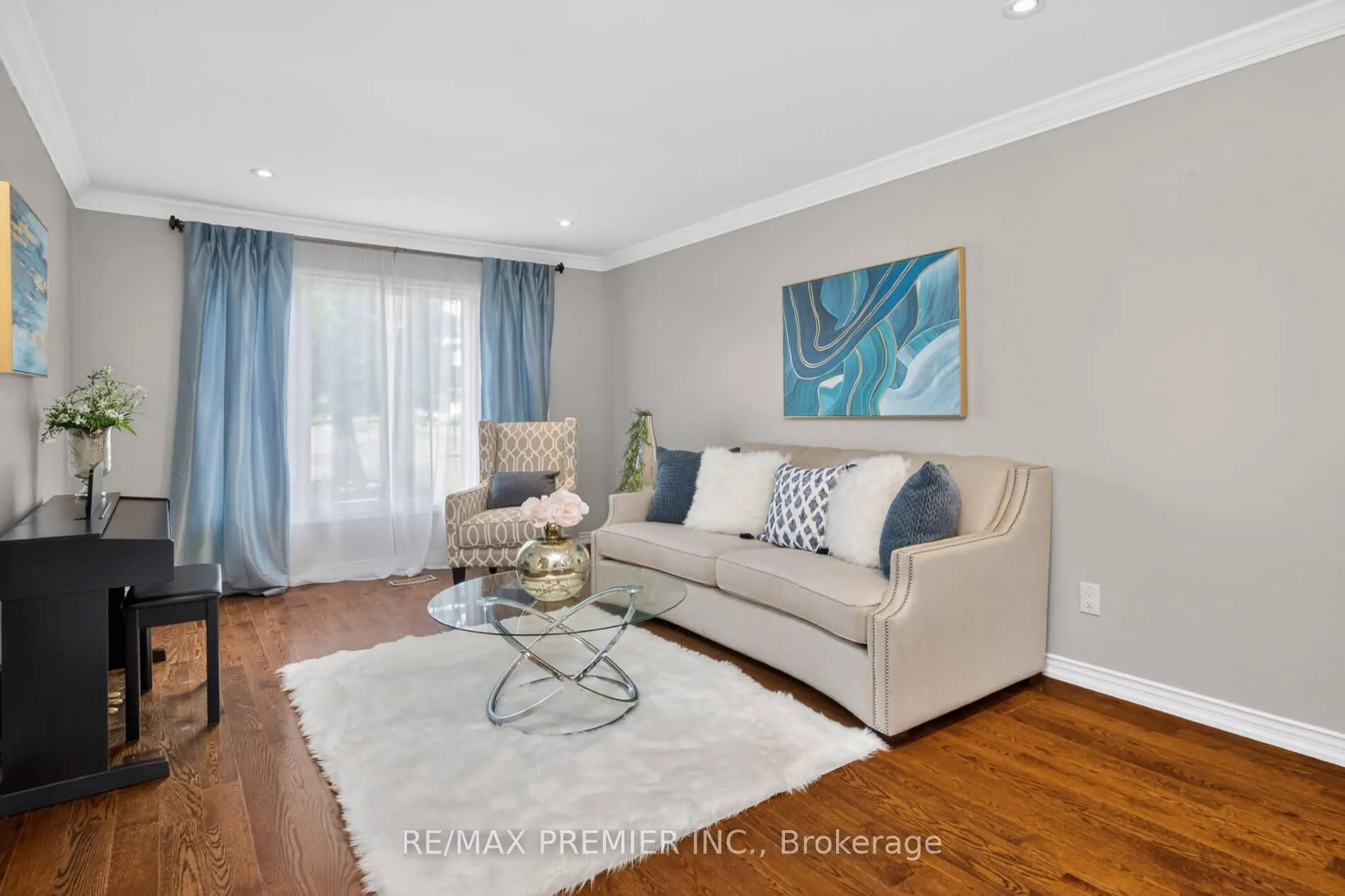 Photo 8 of 248 Forest Drive, Vaughan, West Woodbridge — HOMEH