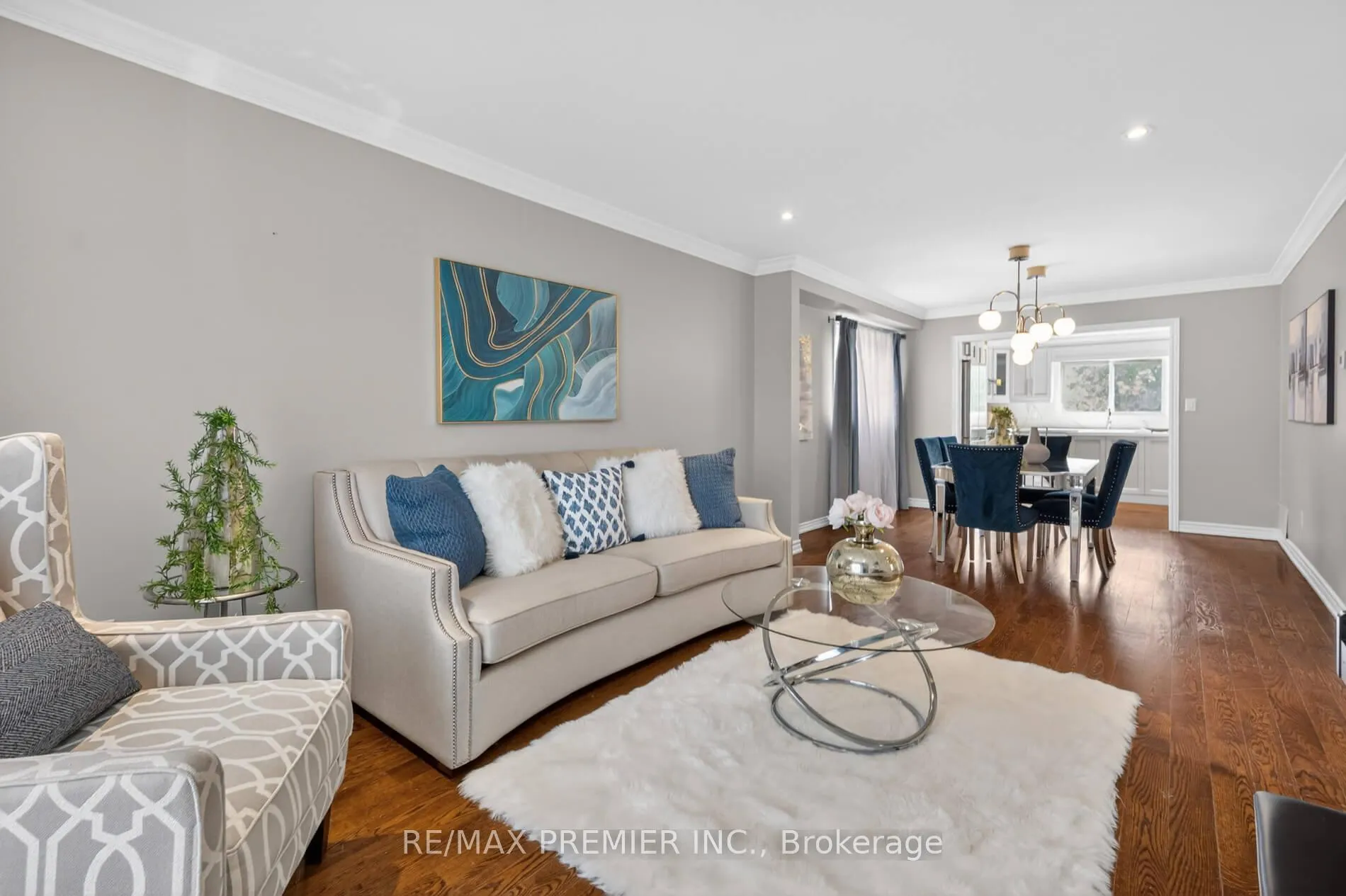 Photo 10 of 248 Forest Drive, Vaughan, West Woodbridge — HOMEH
