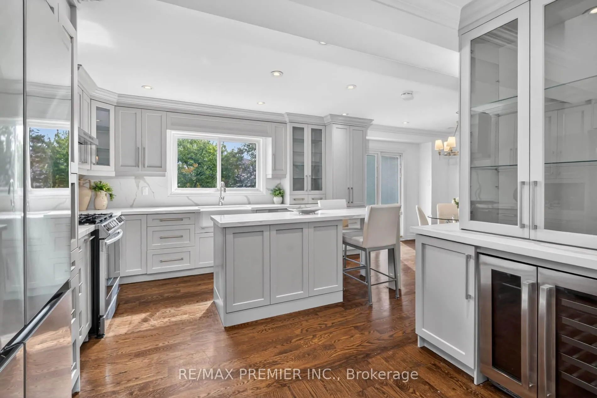 Photo 13 of 248 Forest Drive, Vaughan, West Woodbridge — HOMEH