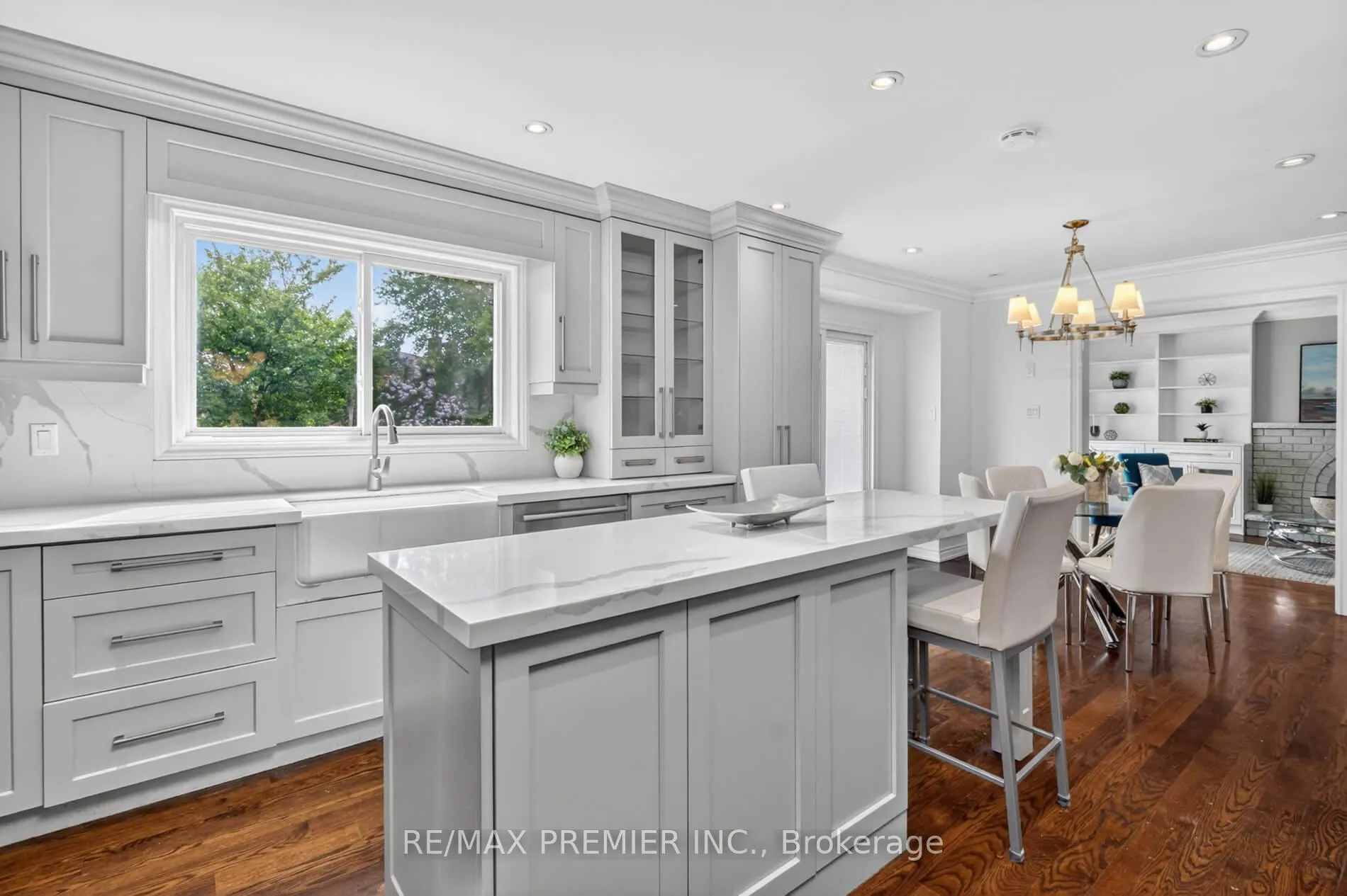 Photo 15 of 248 Forest Drive, Vaughan, West Woodbridge — HOMEH