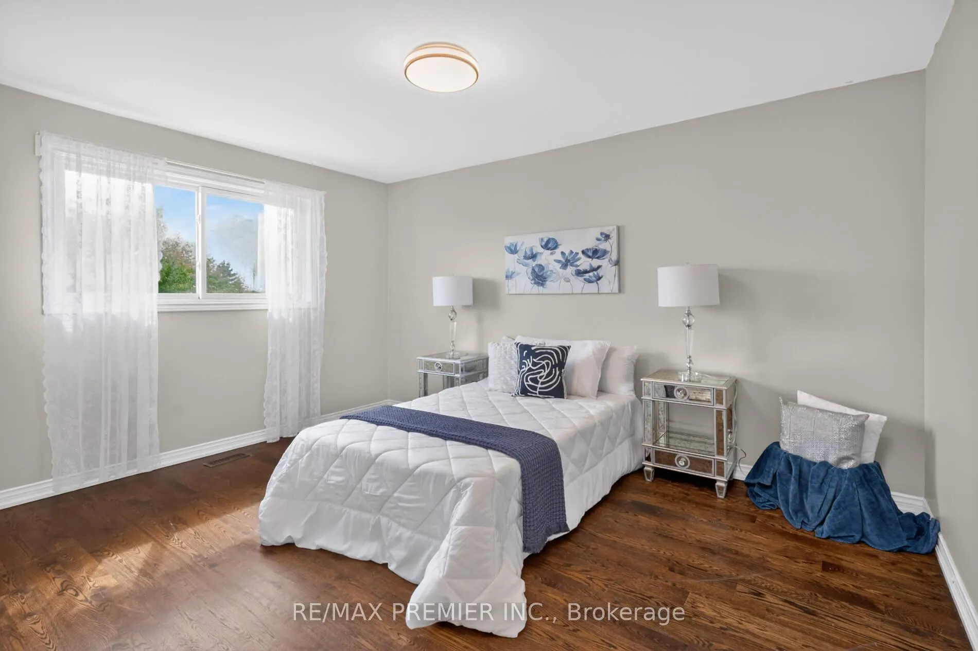 Photo 35 of 248 Forest Drive, Vaughan, West Woodbridge — HOMEH