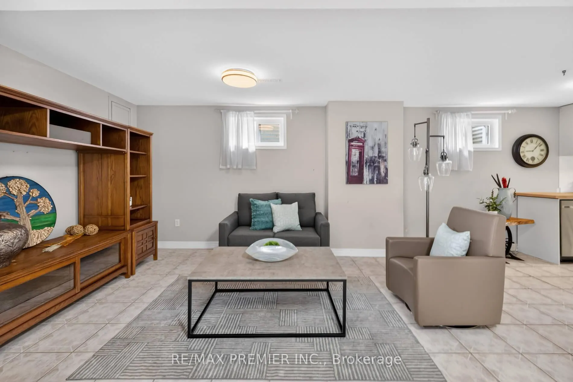 Photo 38 of 248 Forest Drive, Vaughan, West Woodbridge — HOMEH