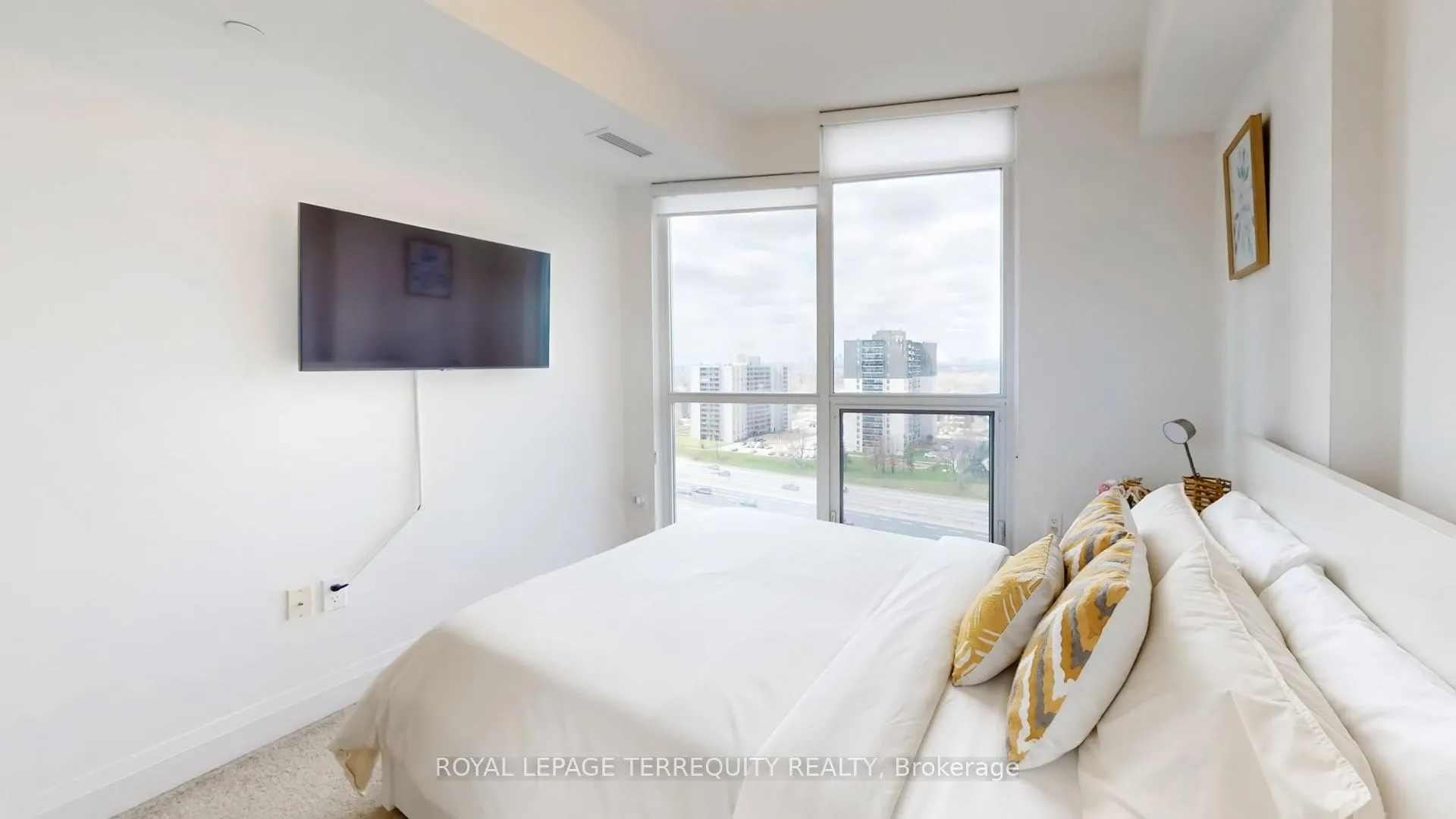 Photo 15 of Unit 1304, 9 Valhalla Inn Road, Etobicoke, Islington-City Centre West — HOMEH