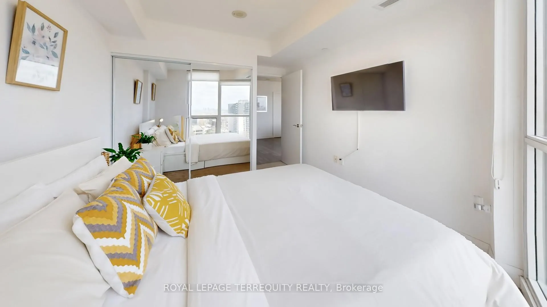 Photo 16 of Unit 1304, 9 Valhalla Inn Road, Etobicoke, Islington-City Centre West — HOMEH